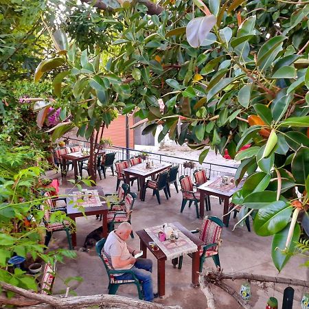 Antonios Motel Side Bagian luar foto