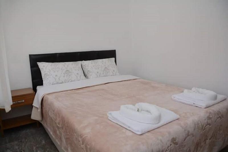 Antonios Motel Side Bagian luar foto